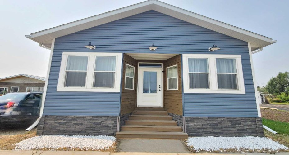 10006 100 Street, Nampa, Alberta T0H 2R0, 3 Bedrooms Bedrooms, ,2 BathroomsBathrooms,Residential,For Sale,100,A2150708