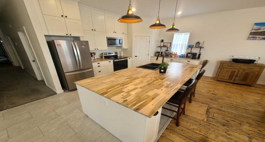 10006 100 Street, Nampa, Alberta T0H 2R0, 3 Bedrooms Bedrooms, ,2 BathroomsBathrooms,Residential,For Sale,100,A2150708