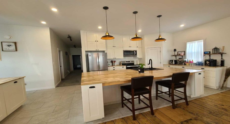 10006 100 Street, Nampa, Alberta T0H 2R0, 3 Bedrooms Bedrooms, ,2 BathroomsBathrooms,Residential,For Sale,100,A2150708