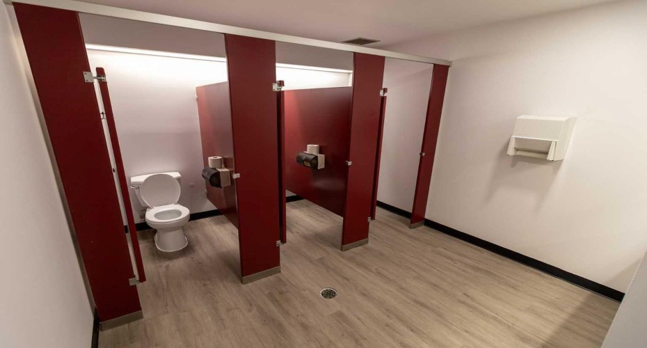 1530 27 Avenue, Calgary, Alberta T2E 7S6, ,Commercial,For Lease,27,A2083961