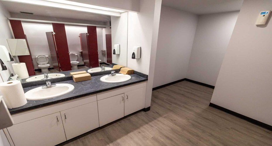 1530 27 Avenue, Calgary, Alberta T2E 7S6, ,Commercial,For Lease,27,A2083961