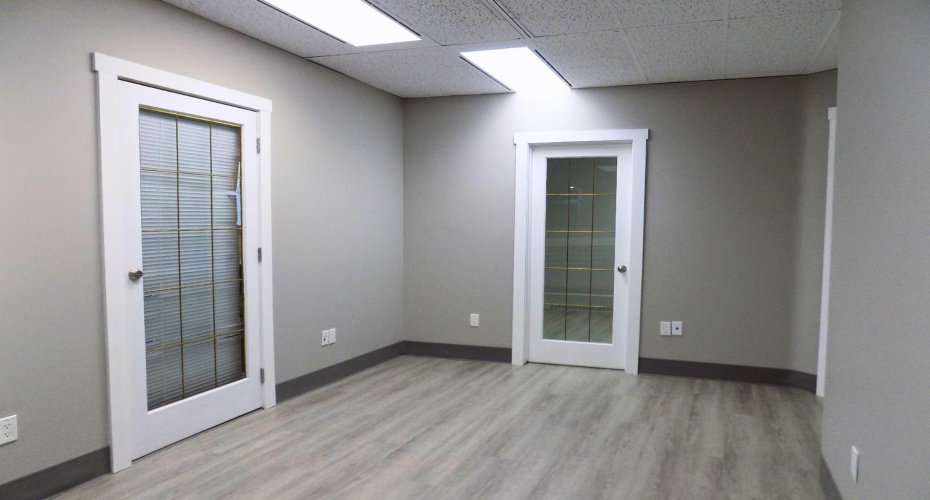 9804 100 Avenue, Grande Prairie, Alberta T8V 0T8, ,Commercial,For Lease,Cooperators Square,100,A2087343