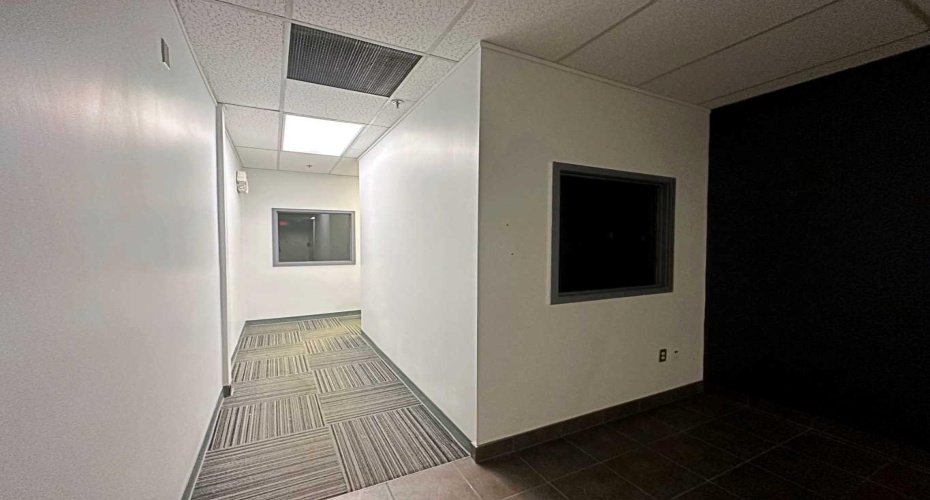 9816 Hardin Street, Fort McMurray, Alberta T9H 4K3, ,Commercial,For Lease,Hardin Street Building,Hardin,A2154606