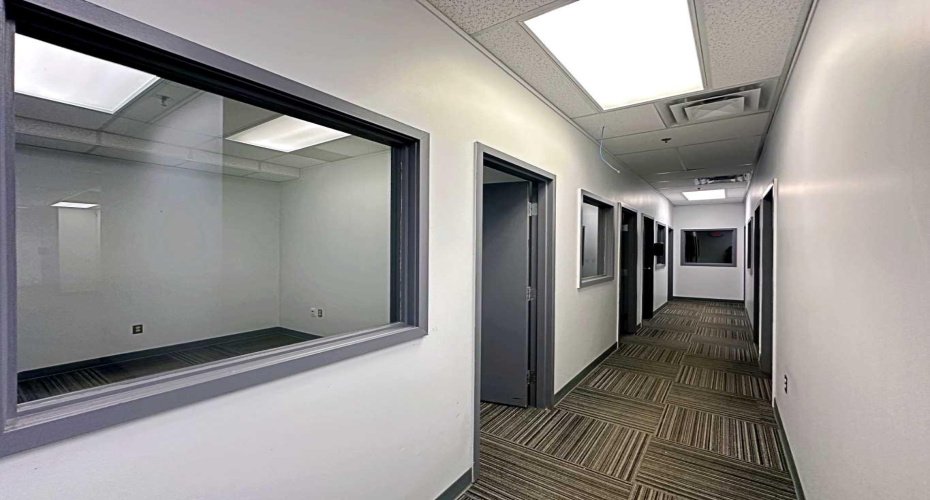 9816 Hardin Street, Fort McMurray, Alberta T9H 4K3, ,Commercial,For Lease,Hardin Street Building,Hardin,A2154606