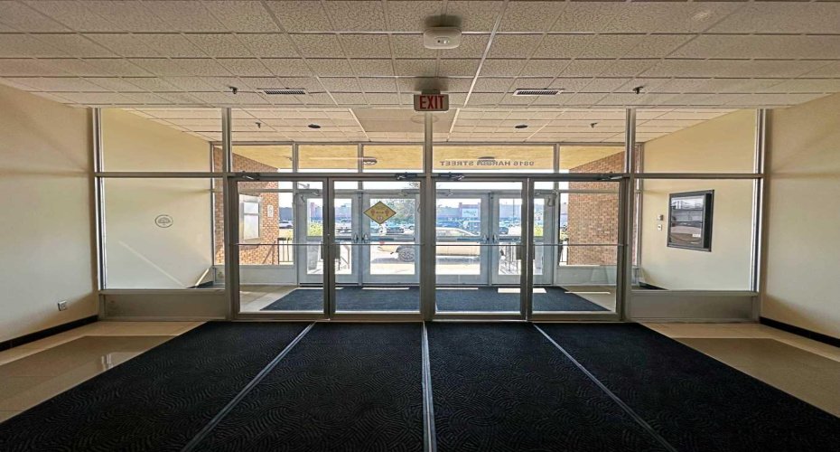 9816 Hardin Street, Fort McMurray, Alberta T9H 4K3, ,Commercial,For Lease,Hardin Street Building,Hardin,A2154606