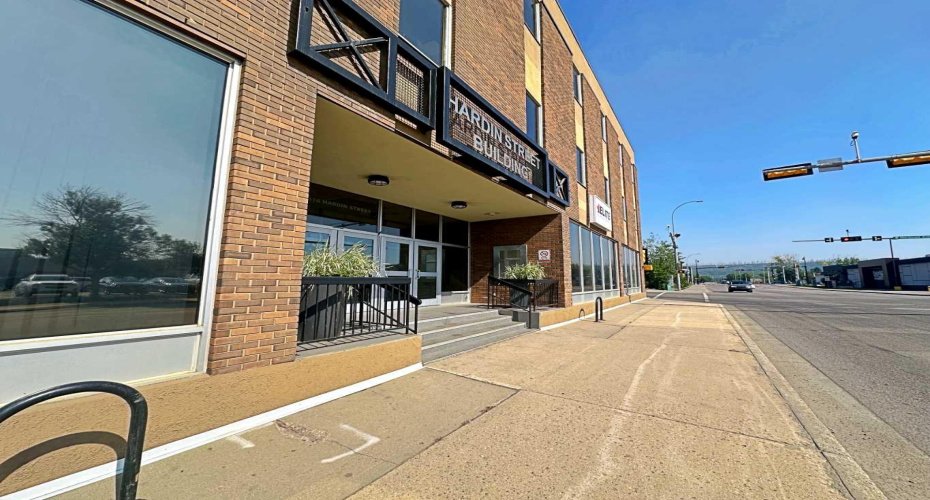 9816 Hardin Street, Fort McMurray, Alberta T9H 4K3, ,Commercial,For Lease,Hardin Street Building,Hardin,A2154606