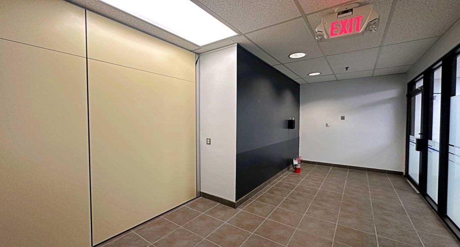 9816 Hardin Street, Fort McMurray, Alberta T9H 4K3, ,Commercial,For Lease,Hardin Street Building,Hardin,A2154606