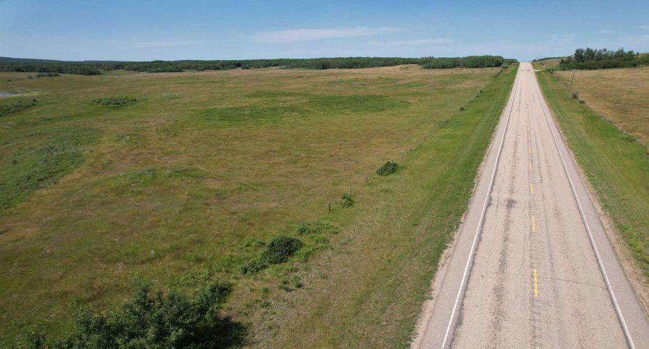 On Hwy 816, Rural Red Deer County, Alberta T4E 0V5, ,Land,For Sale,On Hwy 816,A2155823