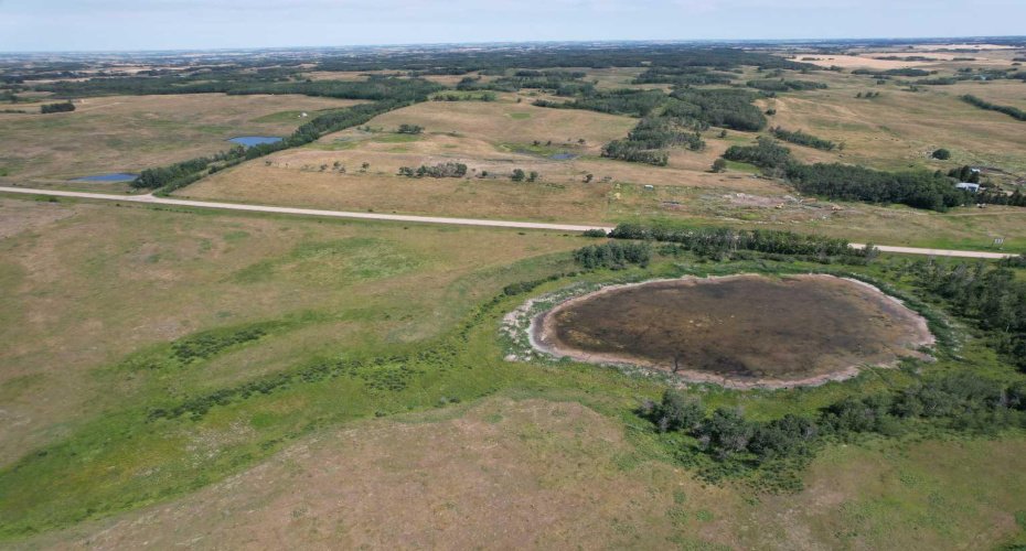 On Hwy 816, Rural Red Deer County, Alberta T4E 0V5, ,Land,For Sale,On Hwy 816,A2155823