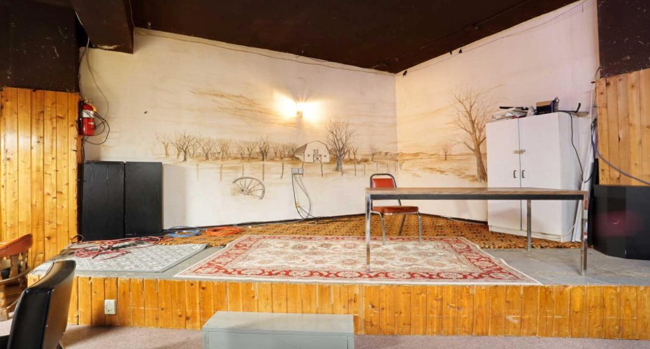 221 Centre Street, Tilley, Alberta T0J 3K0, ,Commercial,For Sale,TILLEY HOTEL,Centre,A2157445