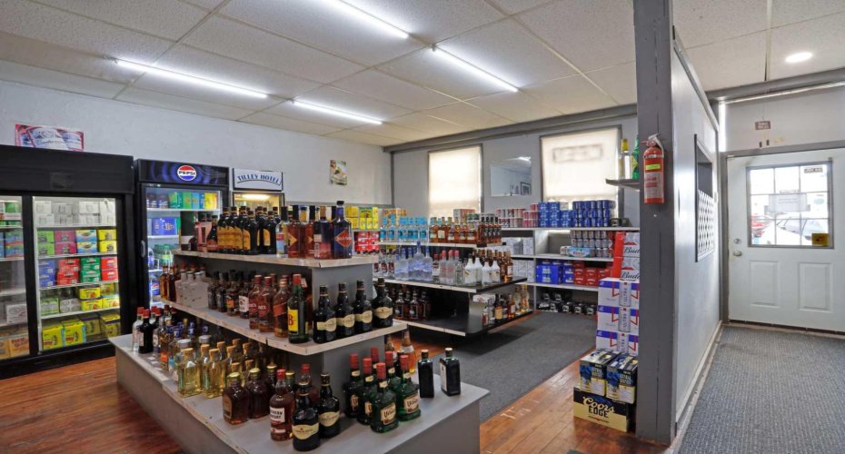 221 Centre Street, Tilley, Alberta T0J 3K0, ,Commercial,For Sale,TILLEY HOTEL,Centre,A2157445