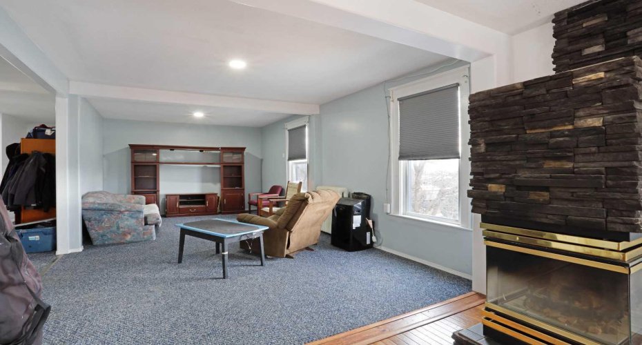 221 Centre Street, Tilley, Alberta T0J 3K0, ,Commercial,For Sale,TILLEY HOTEL,Centre,A2157445