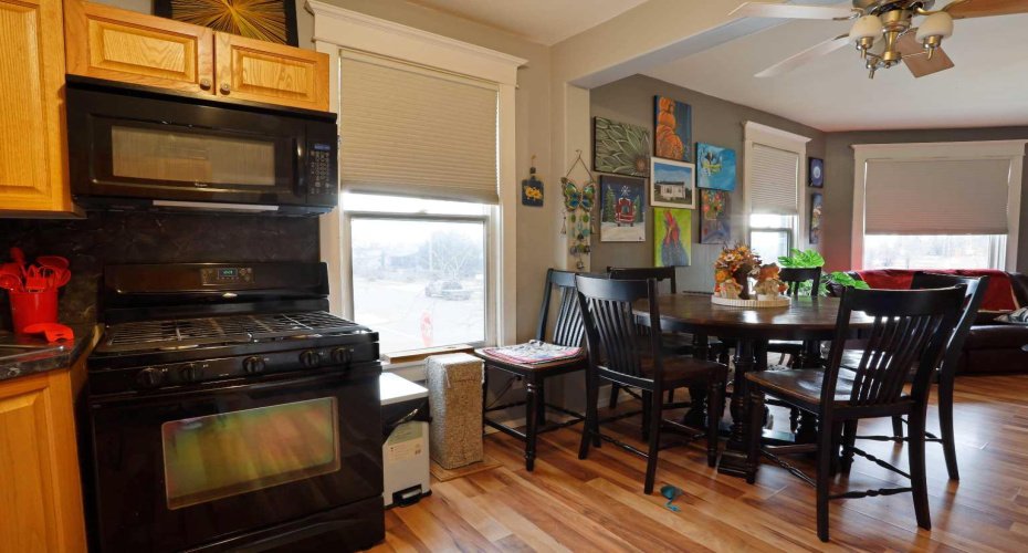 221 Centre Street, Tilley, Alberta T0J 3K0, ,Commercial,For Sale,TILLEY HOTEL,Centre,A2157445