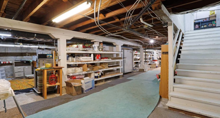 221 Centre Street, Tilley, Alberta T0J 3K0, ,Commercial,For Sale,TILLEY HOTEL,Centre,A2157445