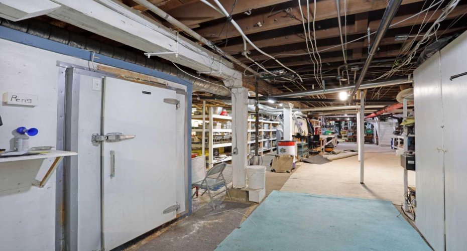 221 Centre Street, Tilley, Alberta T0J 3K0, ,Commercial,For Sale,TILLEY HOTEL,Centre,A2157445