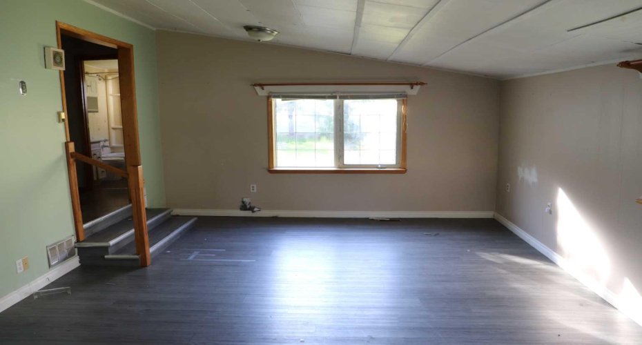 5021 6 Avenue, Edson, Alberta T7E 1E7, 2 Bedrooms Bedrooms, ,1 BathroomBathrooms,Residential,For Sale,6 Avenue,A2160335