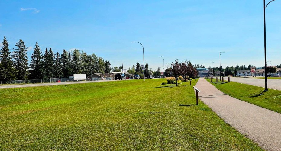 716 Main Avenue, Sundre, Alberta T0M 1X0, ,Land,For Sale,Main,A2160129