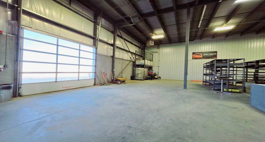 # 9 Spruce Drive, Sedgewick, Alberta T0B 4C0, ,Commercial,For Sale,Spruce,A2160622