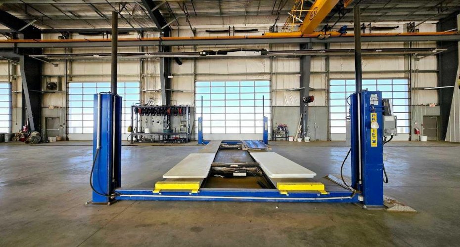 # 9 Spruce Drive, Sedgewick, Alberta T0B 4C0, ,Commercial,For Sale,Spruce,A2160622