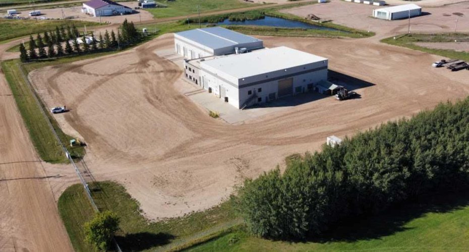 # 9 Spruce Drive, Sedgewick, Alberta T0B 4C0, ,Commercial,For Sale,Spruce,A2160622