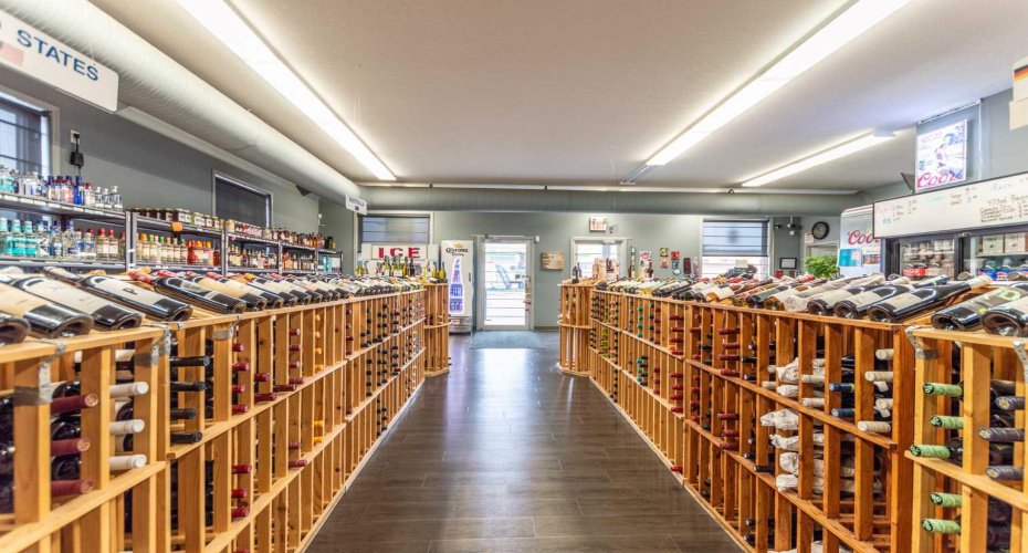 5922 50 Avenue, Stettler, Alberta T0C 2L2, ,Commercial,For Sale,50,A2161251