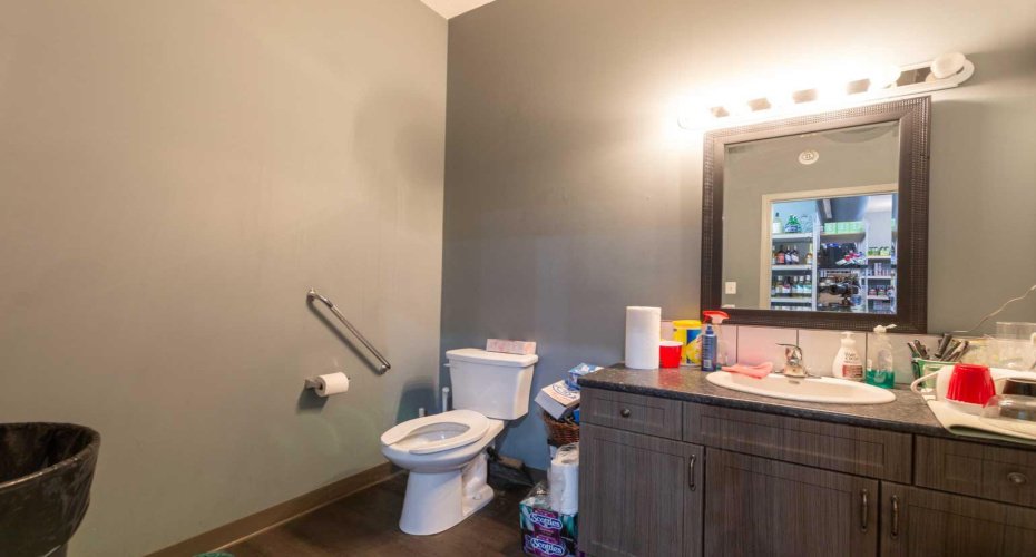 5922 50 Avenue, Stettler, Alberta T0C 2L2, ,Commercial,For Sale,50,A2161251