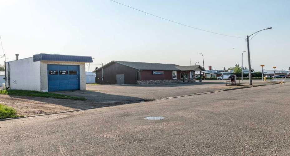5922 50 Avenue, Stettler, Alberta T0C 2L2, ,Commercial,For Sale,50,A2161251