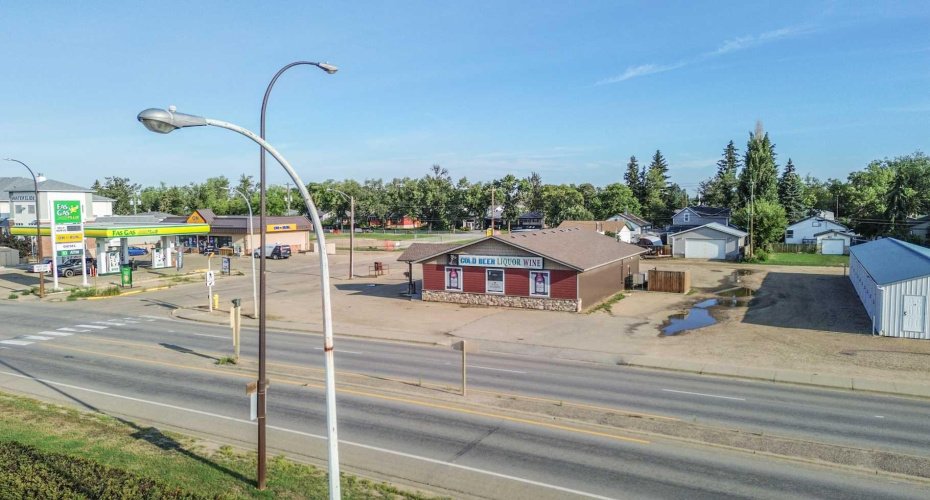 5922 50 Avenue, Stettler, Alberta T0C 2L2, ,Commercial,For Sale,50,A2161251