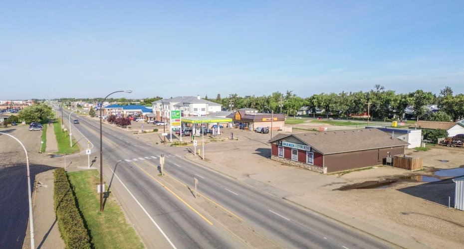 5922 50 Avenue, Stettler, Alberta T0C 2L2, ,Commercial,For Sale,50,A2161251