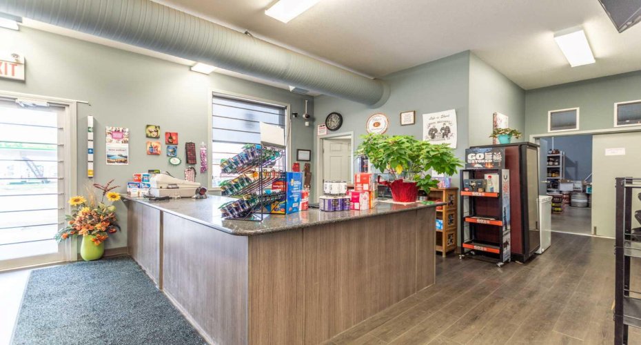 5922 50 Avenue, Stettler, Alberta T0C 2L2, ,Commercial,For Sale,50,A2161251