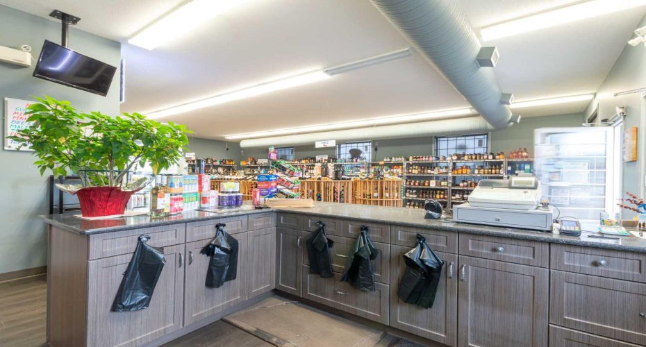 5922 50 Avenue, Stettler, Alberta T0C 2L2, ,Commercial,For Sale,50,A2161251