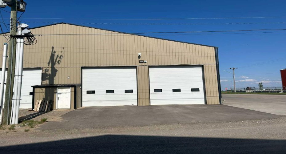 4218 46 Avenue, Olds, Alberta T4H 1T9, ,Commercial,For Lease,46,A2161920