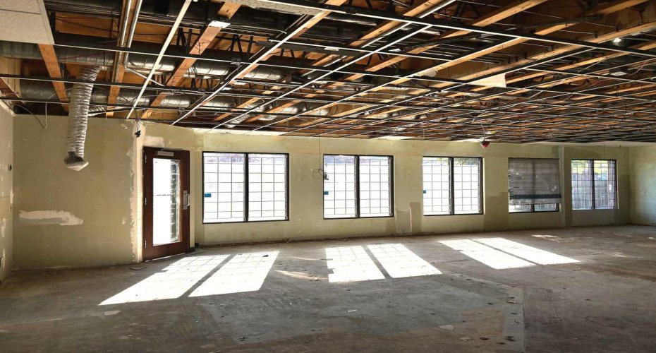 1817 48 Street, Calgary, Alberta T3K 3C1, ,Commercial,For Lease,48,A2164014