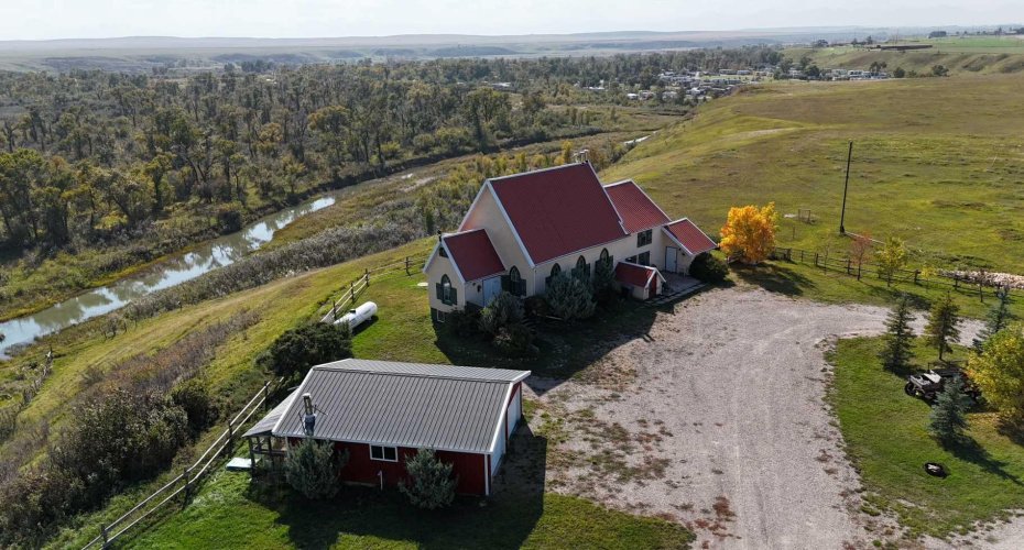 270002 AB 505 Highway, Glenwood, Alberta T0K 2R0, 4 Bedrooms Bedrooms, ,3 BathroomsBathrooms,Residential,For Sale,AB 505,A2164406