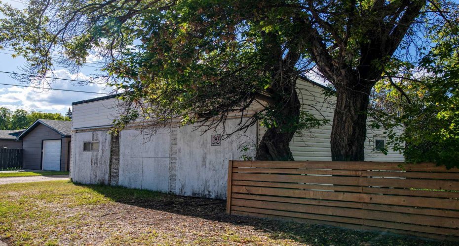 1237 6 Avenue, Wainwright, Alberta T9W 1G2, 2 Bedrooms Bedrooms, ,1 BathroomBathrooms,Residential,For Sale,6,A2162876