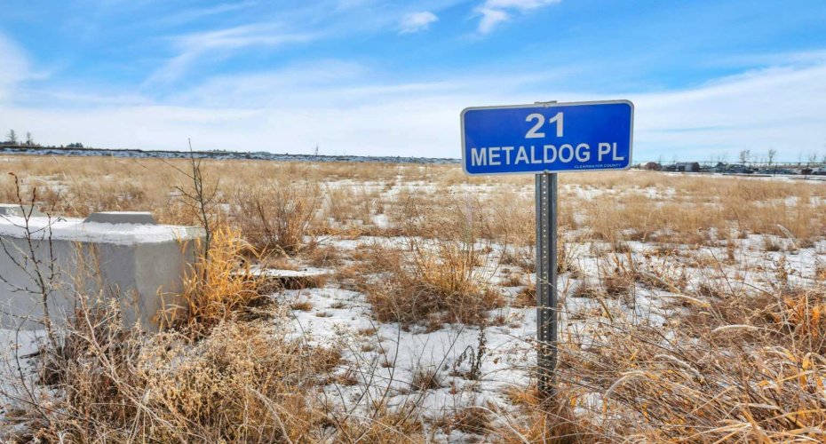 21 Metaldog Place | 5.49 Acres