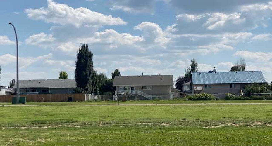 87 Upland Manor, Brooks, Alberta T1R 1P9, ,Land,For Sale,Upland,A2088932