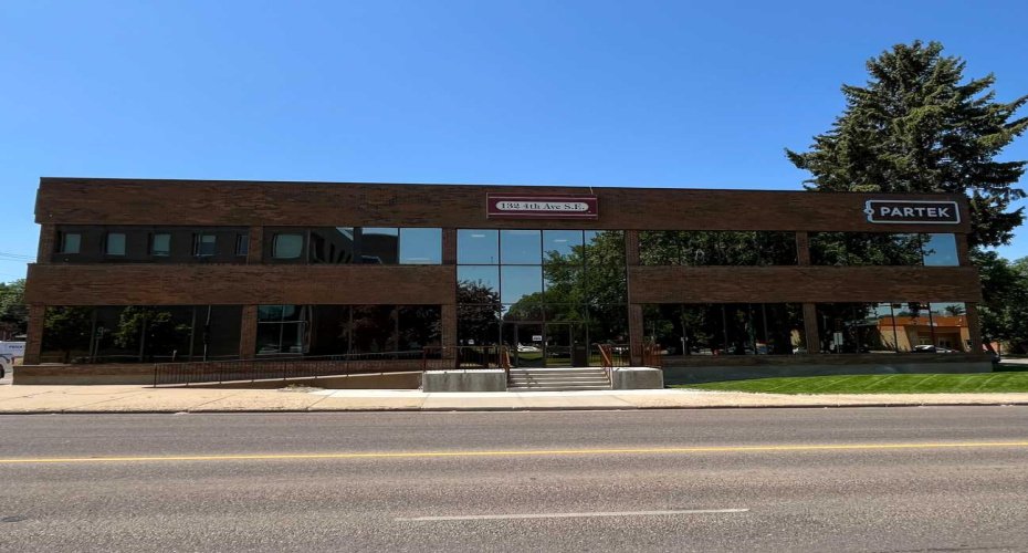 132 4 Avenue, Medicine Hat, Alberta T1A 8B5, ,Commercial,For Lease,4,A2170169