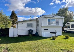 5039 53 Street, Islay, Alberta T0B 2J0, 2 Bedrooms Bedrooms, ,1 BathroomBathrooms,Residential,For Sale,53,A2170181