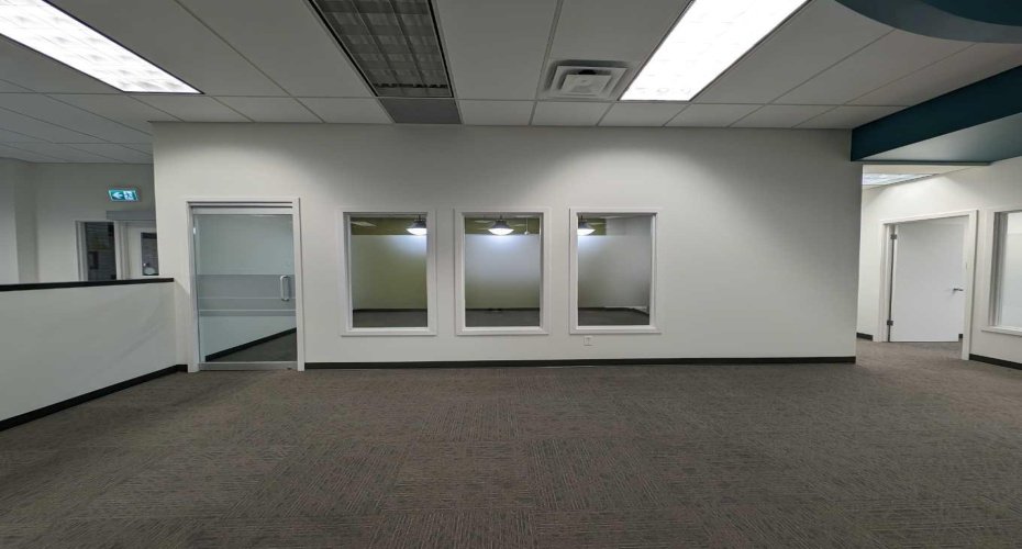 556 4 Street, Medicine Hat, Alberta T1A 0K8, ,Commercial,For Lease,4,A2171445