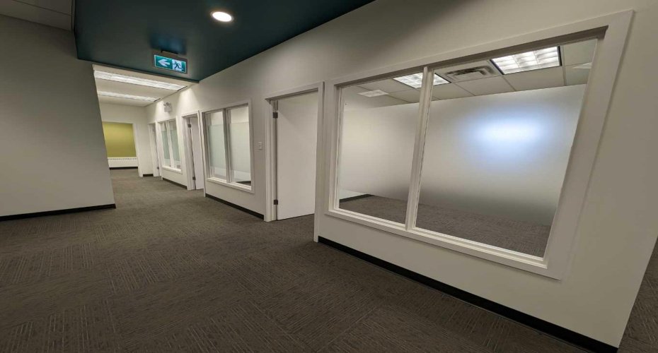 556 4 Street, Medicine Hat, Alberta T1A 0K8, ,Commercial,For Lease,4,A2171445