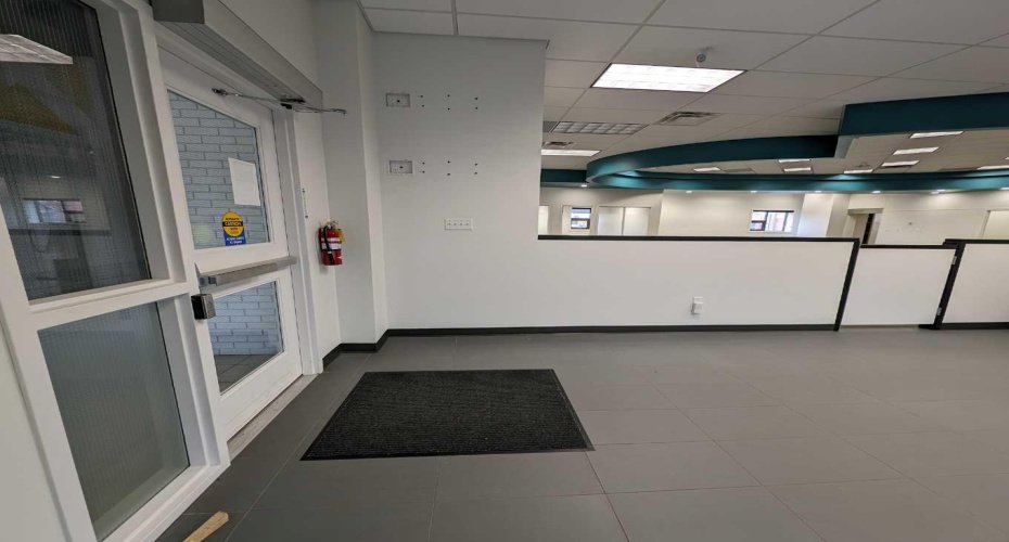 556 4 Street, Medicine Hat, Alberta T1A 0K8, ,Commercial,For Lease,4,A2171445