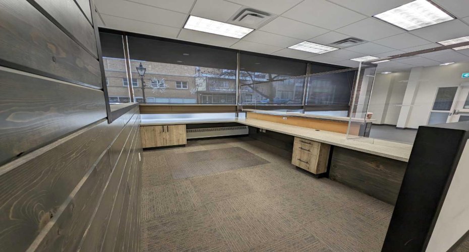 556 4 Street, Medicine Hat, Alberta T1A 0K8, ,Commercial,For Lease,4,A2171445