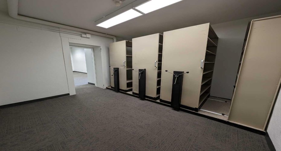 556 4 Street, Medicine Hat, Alberta T1A 0K8, ,Commercial,For Lease,4,A2171445