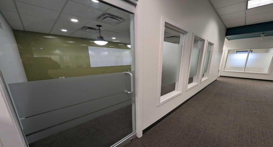 556 4 Street, Medicine Hat, Alberta T1A 0K8, ,Commercial,For Lease,4,A2171445