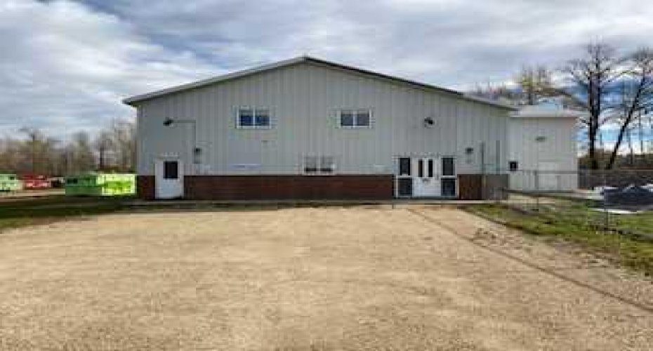 4502 58 Street, Whitecourt, Alberta T7S 1N8, ,Commercial,For Lease,58,A2172279