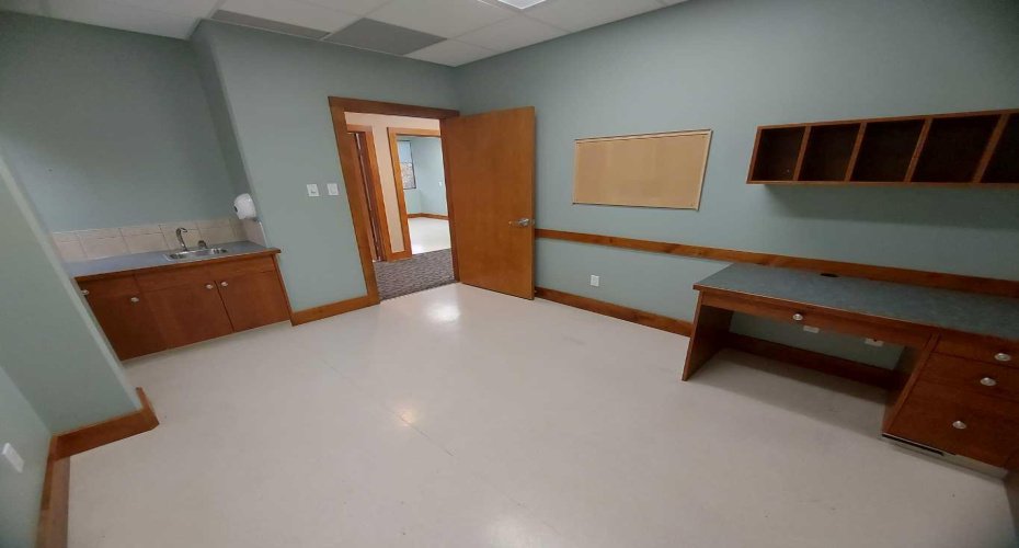 4320 50 Avenue, Red Deer, Alberta T4N 3Z6, ,Commercial,For Lease,Creekside Professional Centre,50,A2172349