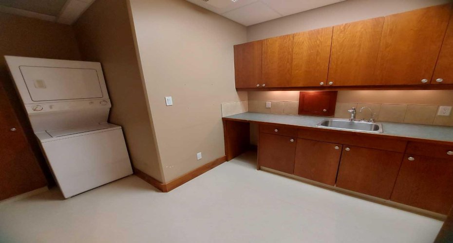 4320 50 Avenue, Red Deer, Alberta T4N 3Z6, ,Commercial,For Lease,Creekside Professional Centre,50,A2172349