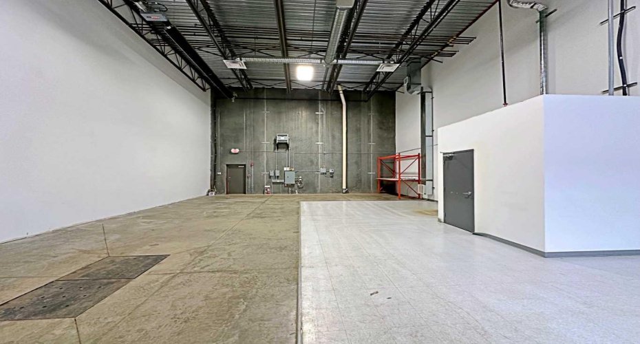 400 Mackenzie Boulevard, Fort McMurray, Alberta T9H 4C4, ,Commercial,For Lease,Mackenzie,A2095504