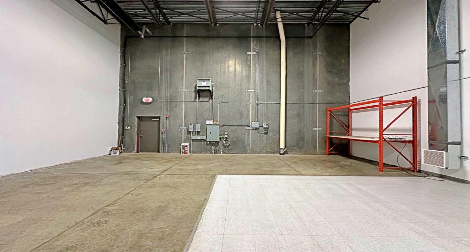 400 Mackenzie Boulevard, Fort McMurray, Alberta T9H 4C4, ,Commercial,For Lease,Mackenzie,A2095504